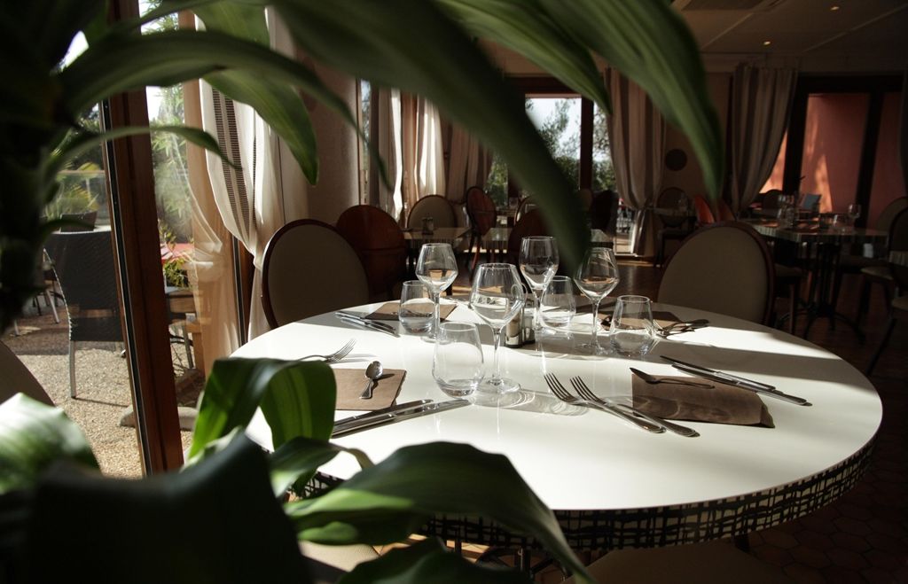 Kyriad Montpellier Nord Parc Euromédecine Saint-Clément Restaurante foto